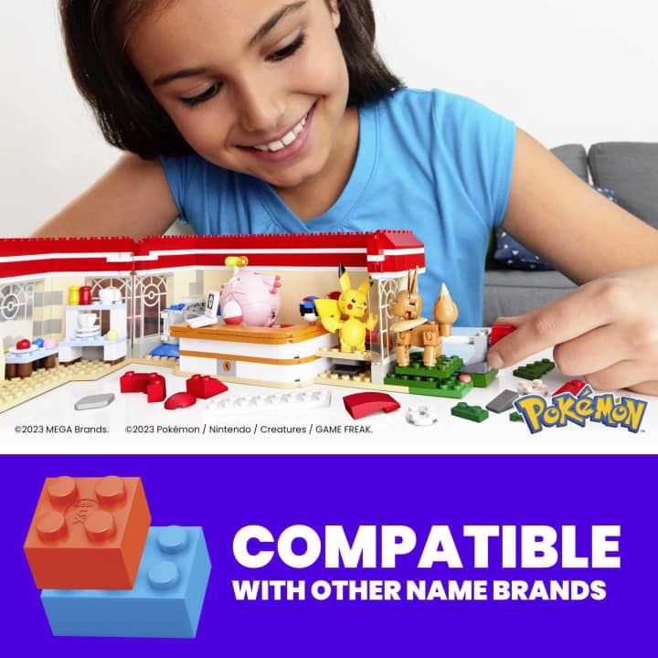 MEGA Pokémon Forest Pokémon Center Building Playset 648pcs 8+ HNT93