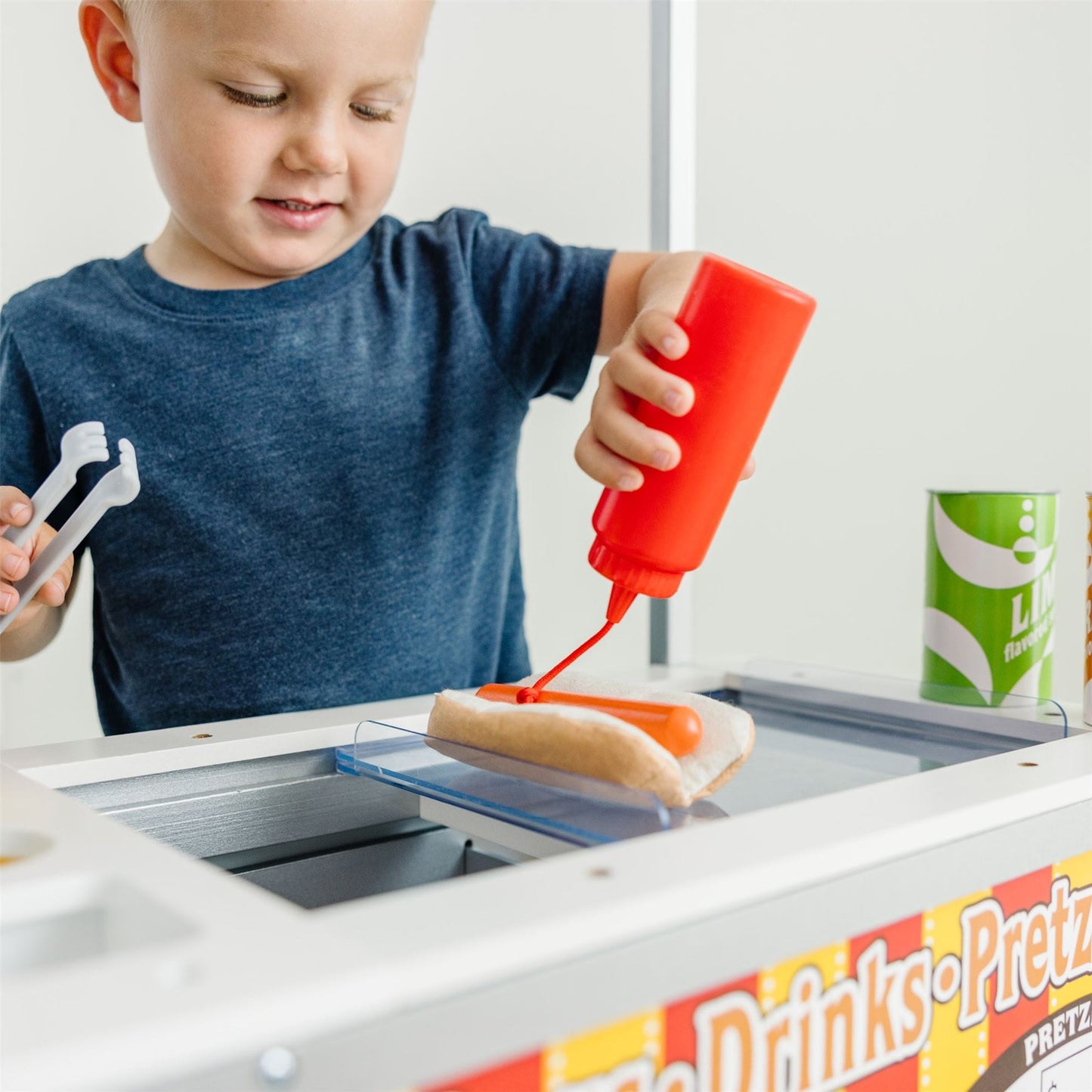 Snacks & Sweets Food Cart 9350 – Melissa & Doug Wooden Pretend Play Ice Cream & Snack Stand for Kids (Wheeled Role-Play Cart)