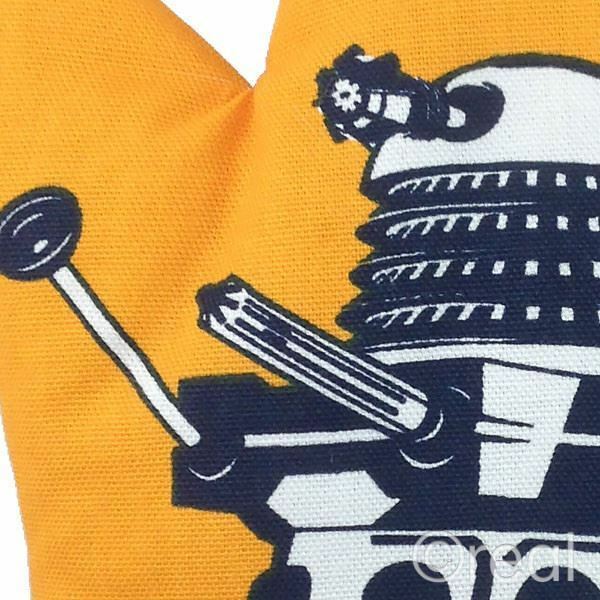 Doctor Who Orange Dalek Oven Glove Mitt Pot Holder BBC Official